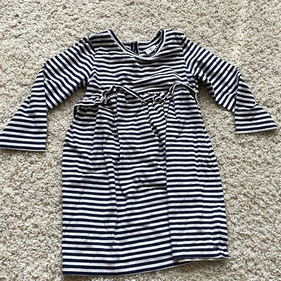 Girls 3T GAP Sweater and Dress - Picture 5 of 8